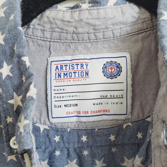 Artistry in Motion star print button up shirt m - Picture 4 of 6